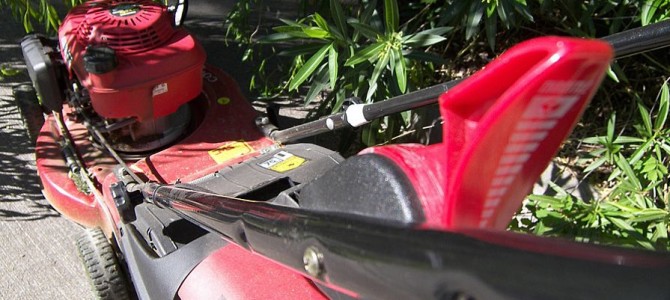 How to Replace Lawn Mower Blades: Do’s and Don’ts
