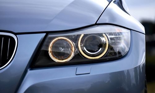 How to Find the Correct Headlight Bulb Size for Your Vehicle How to Find the Correct Headlight Bulb Size for Your Vehicle
