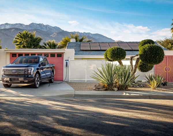 Electric Ford F150 Lightning solar charging