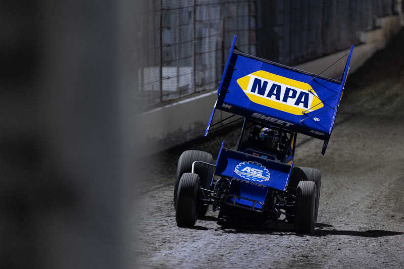 Brad Sweet NAPA AUTO PARTS 49 Outlaws Thunderbowl 2022 