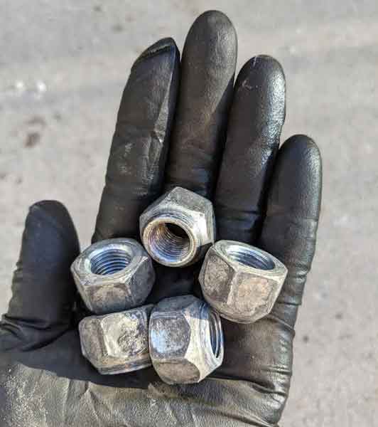 are lug nuts the same size? Are lug nuts the same size?