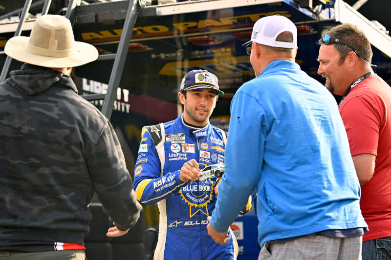 #9: Chase Elliott, Hendrick Motorsports, Kelley Blue Book Chevrolet Camaro