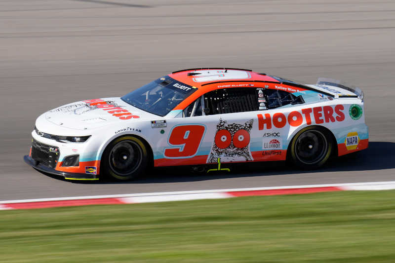 #9: Chase Elliott, Hendrick Motorsports, Hooters Chevrolet Camaro